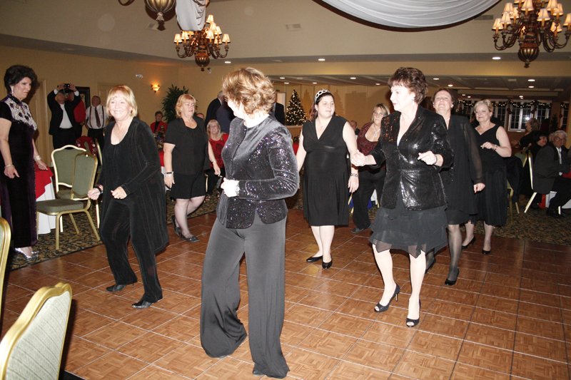 chapterholidayparty201110.jpg