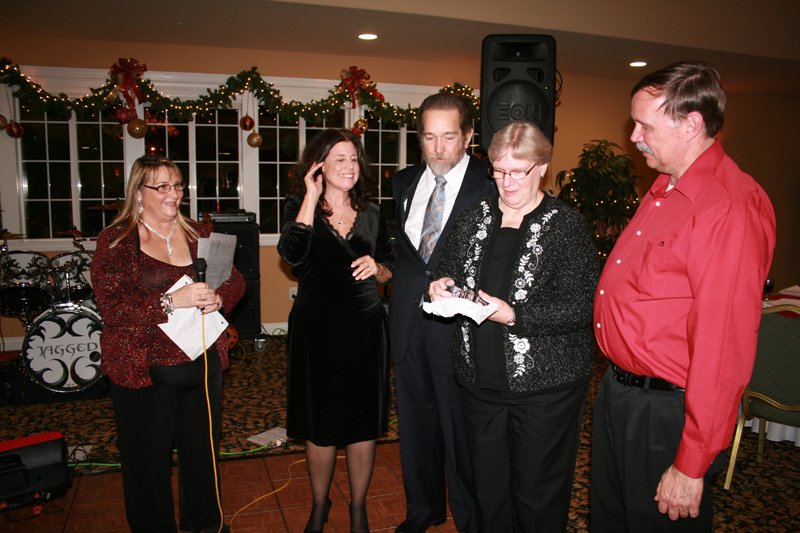 chapterholidayparty201162.jpg