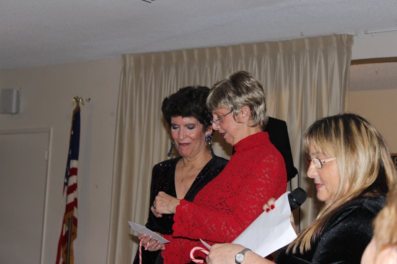chapterholidayparty201236.jpg