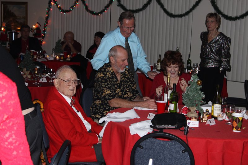 chapterholidayparty201249.jpg