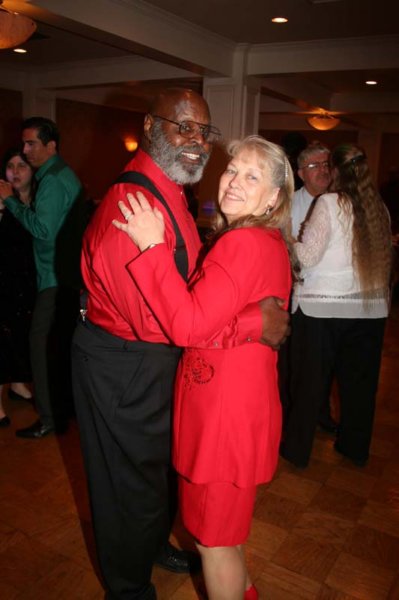 chapterholidayparty201651.jpg