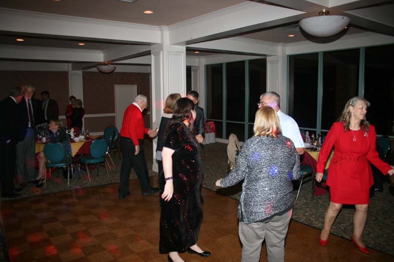 chapterholidayparty201654.jpg