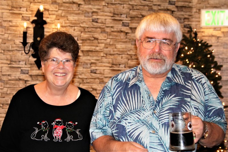 chapterholidayparty30.jpg