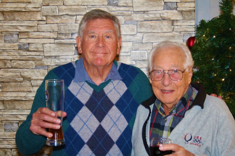 holidayparty01.jpg